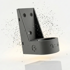 Robuste Beacon-Wandhalterung für Ecovacs Mähroboter aus wetterfestem Material für den Außenbereich.